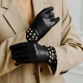 gants pour femmes avec clous dorés