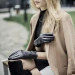 Classic women gloves