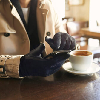 napoSUEDE - elegant navy gloves for men