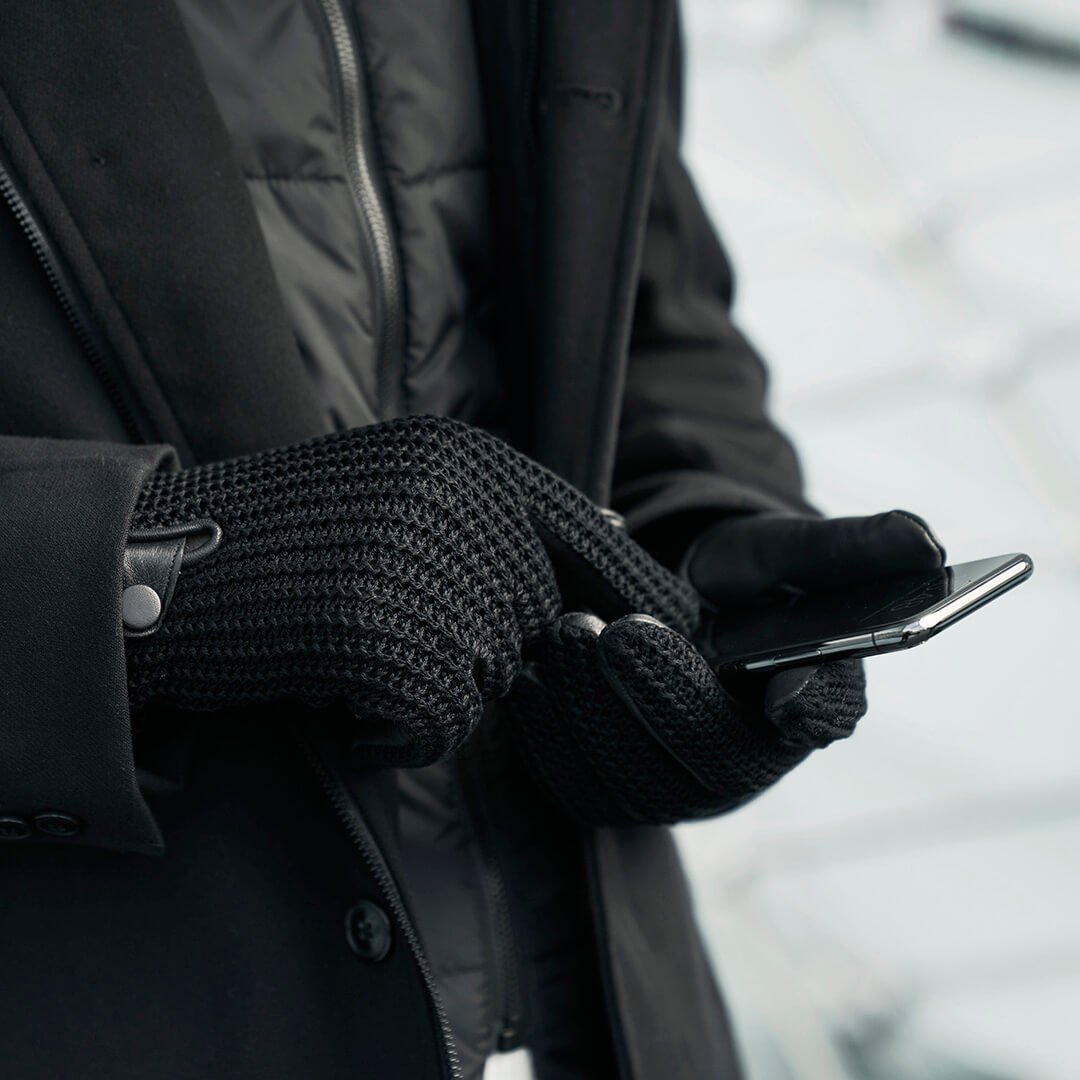 napoWOOL - black winter gloves for men