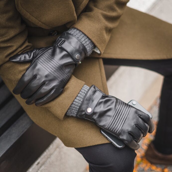 men's touch gloves with grey sleeves